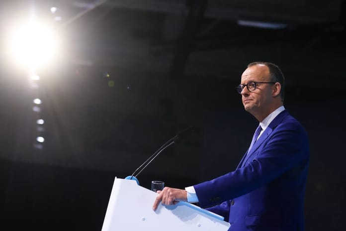 Almanya savunma sanayii için ilk adımı attı