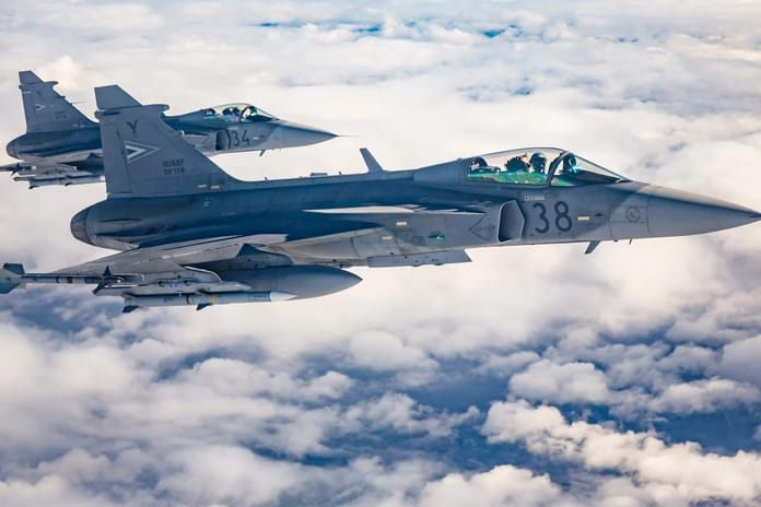 Çekya, İsveç'ten Gripen savaş uçakları için yeni teklif aldı