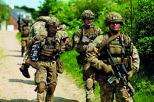 Danimarka kadınlar için zorunlu askerlik görevini başlatacak