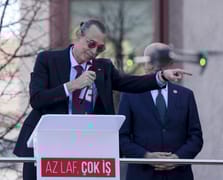 CHP'li Beşikçioğlu'ndan mezar taşı skandalı