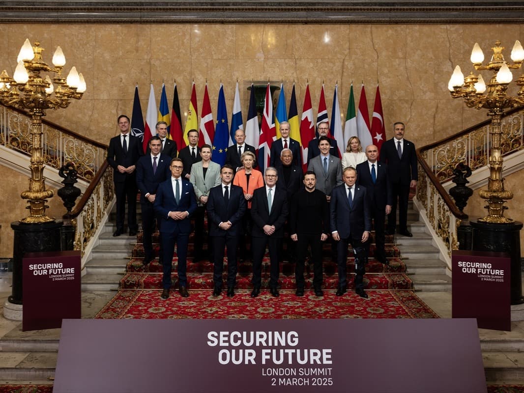 Avrupa liderleri Ukrayna için Londra’da toplandı