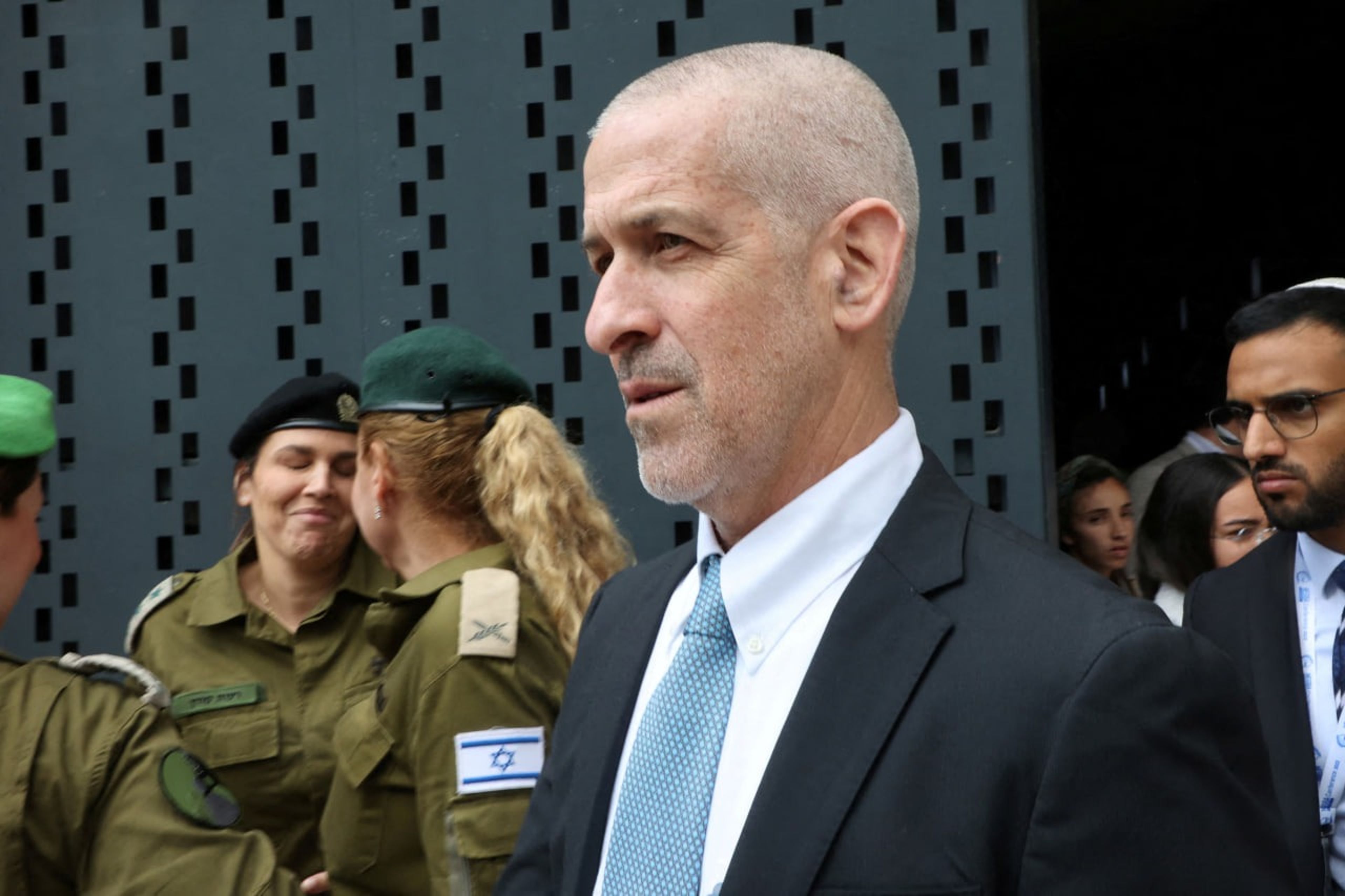 Netanyahu'nun kabinesi Şin Bet Başkanı Bar'ı görevden aldı