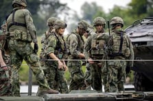 Hollanda, asker sayısını 200 bine çıkarmak istiyor