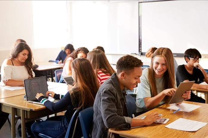 Almanya'da tehdit mektupları okulları kapattırdı