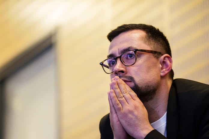 Grönland ABD'li yetkililerin adaya yapacağı ziyarete izinsiz olması sebebiyle tepki gösterdi