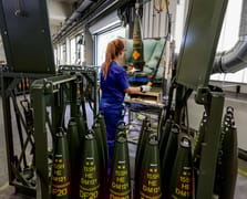 Alman savunma şirketi Rheinmetall üretim kapasitesini büyük ölçüde artırmayı hedefliyor