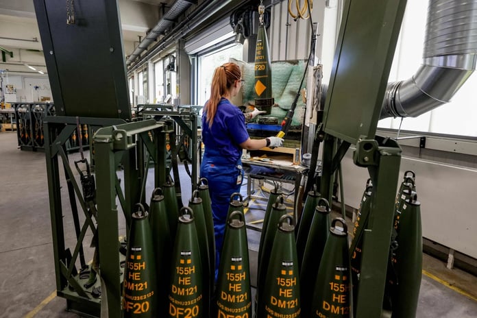 Alman savunma şirketi Rheinmetall üretim kapasitesini büyük ölçüde artırmayı hedefliyor