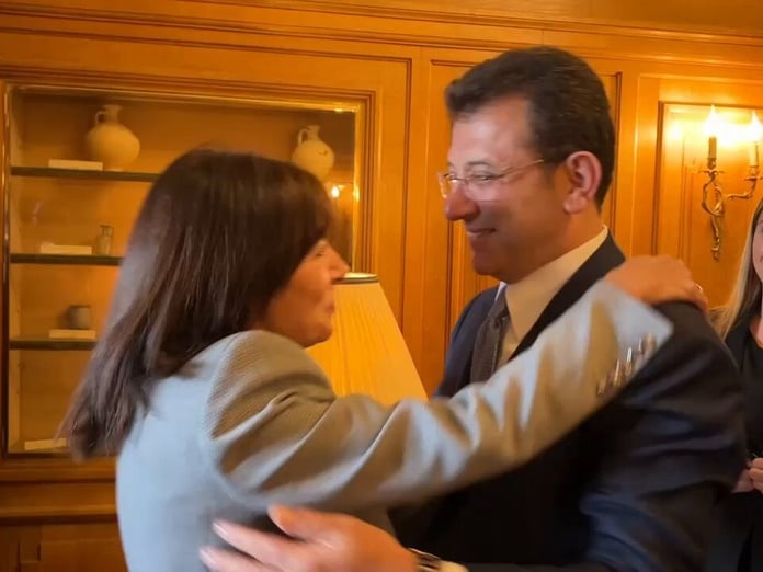 İmamoğlu'na milyonlar akıttığı Paris'in belediye başkanı destek verdi