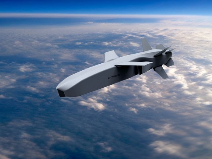 SOM-J seyir füzesinden bir ilk: Suüstü hedefi vurdu