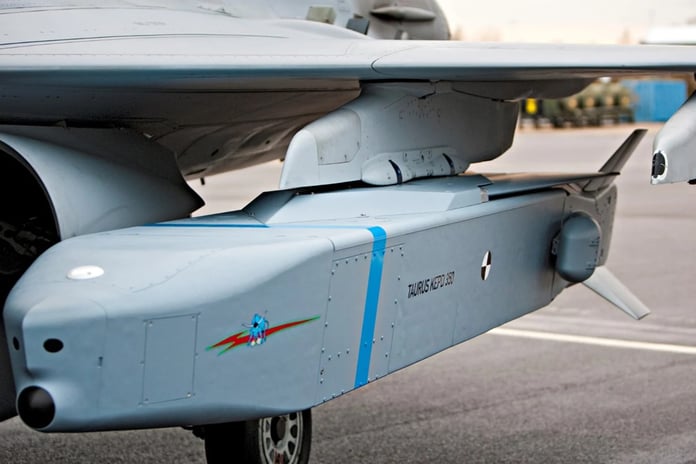 Almanya Taurus füzelerini yeniliyor