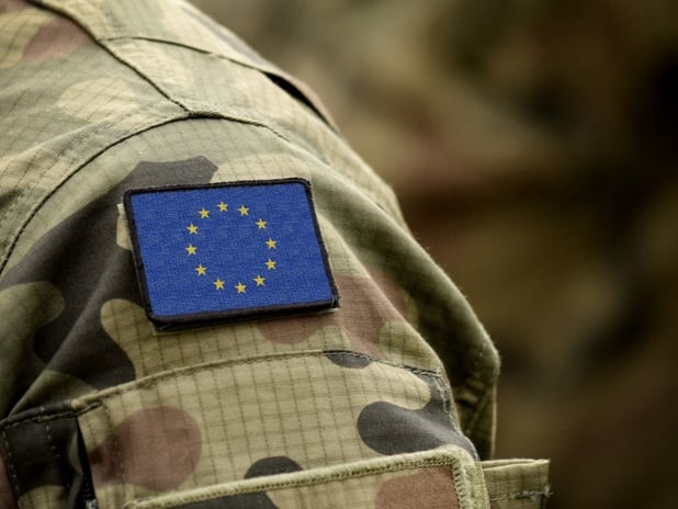 AB, üye devletler için toplu silah alımları teklif edecek