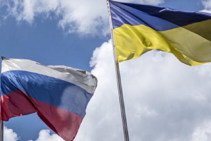 Geçici ateşkes ilan eden Rusya Ukrayna'ya saldırmayı sürdürdü