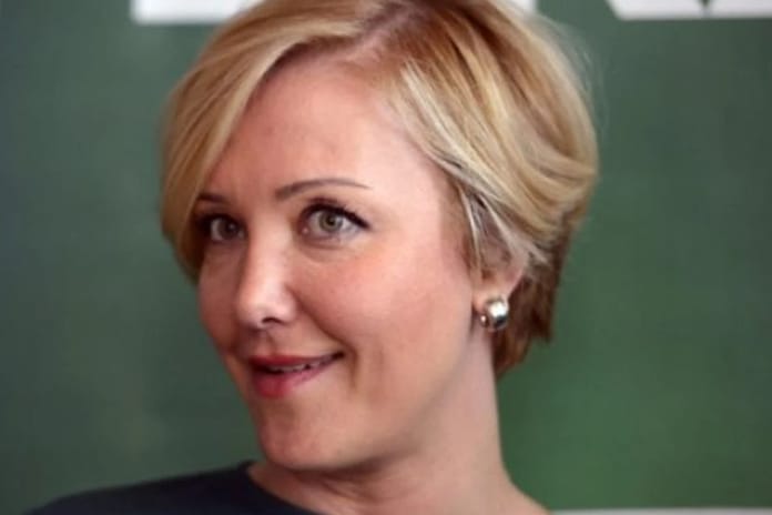 Berna Laçin tarihin akan yönünü değiştirdi