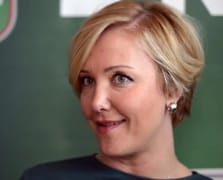 Berna Laçin tarihin akan yönünü değiştirdi