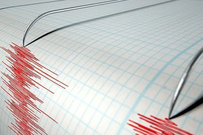 Yeni Zelanda'da 6.7 büyüklüğünde deprem: Tsunami beklenmiyor