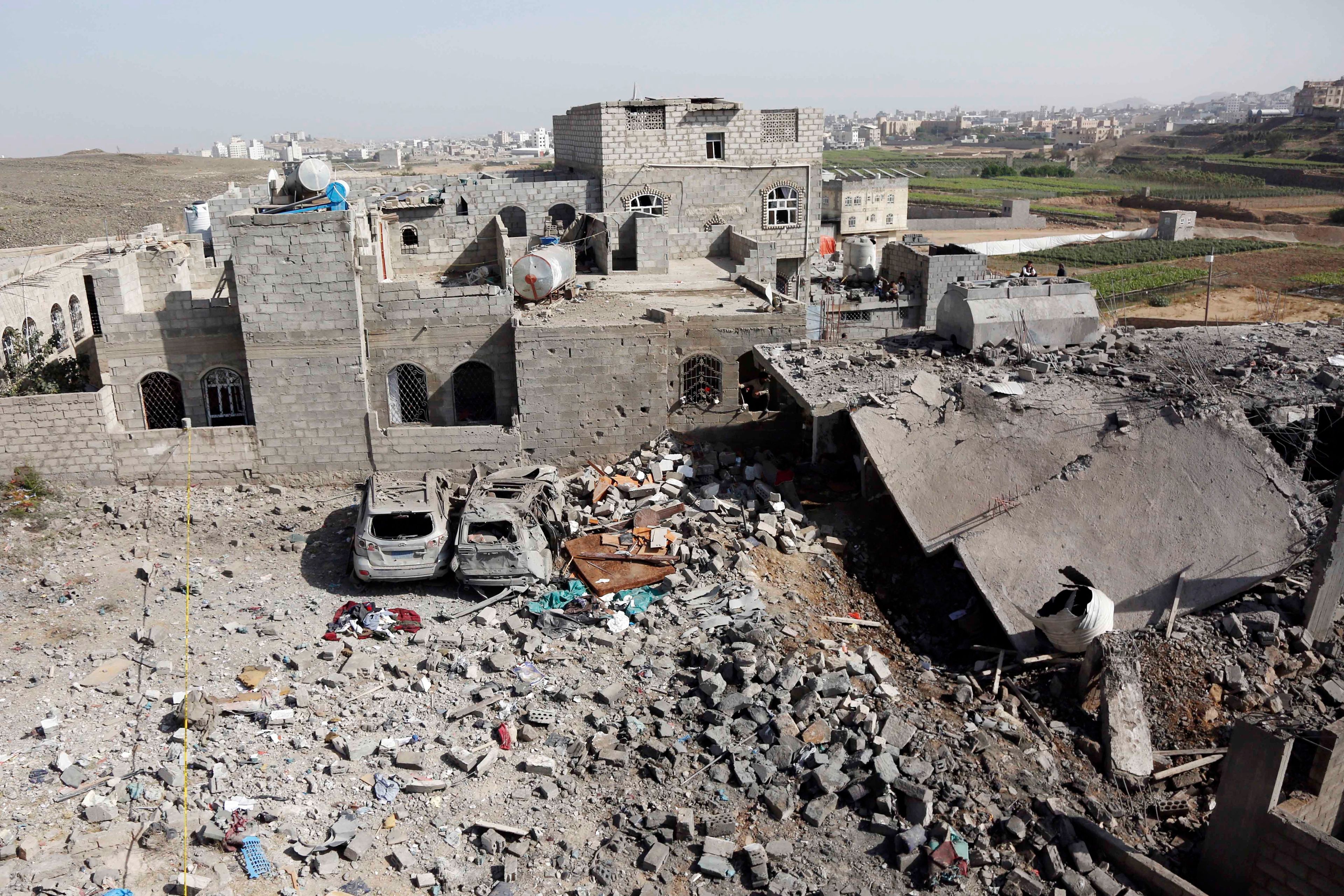 ABD Yemen'de fabrikayı vurdu: 5 ölü