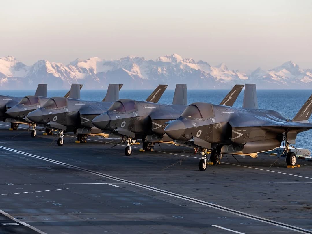 İngiltere F-35'den vazgeçmeyecek