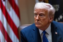 Donald Trump, ABD dışında üretilen otomobillere yüzde 25 ek gümrük vergisi uygulayacaklarını açıkladı.