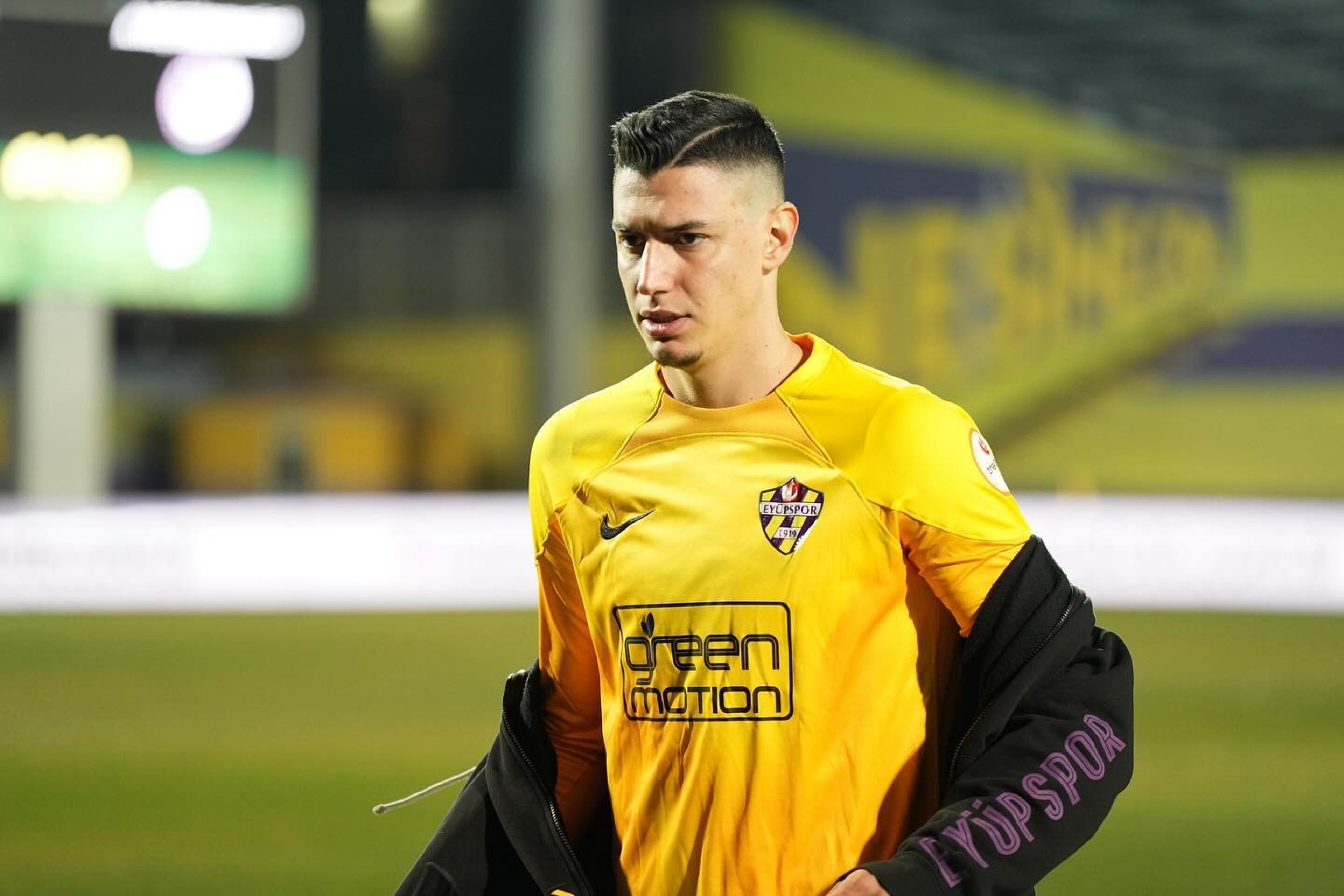 Aston Villa, Eyüpspor'dan Berke Özer'i gözüne kestirdi