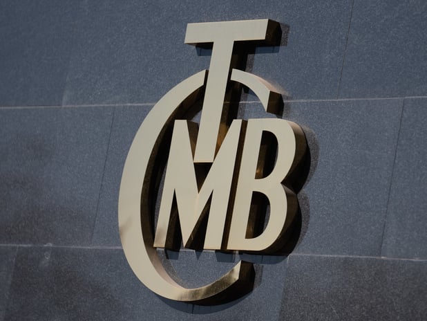 Yıl sonu dolar, enflasyon ve faiz beklentisi belli oldu