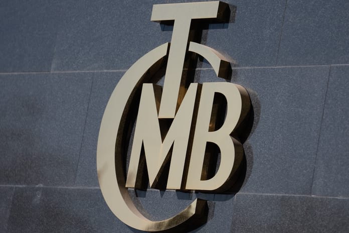 Yıl sonu dolar, enflasyon ve faiz beklentisi belli oldu