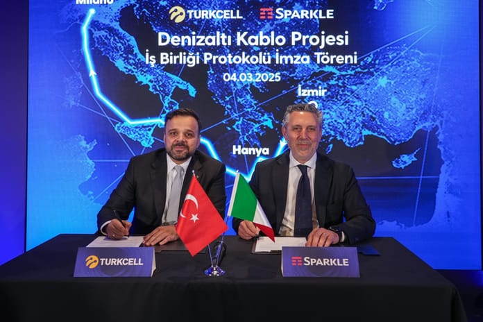 Turkcell ve TI Sparkle, Denizaltı Kablo Projesi iş birliği protokolü imzaladı