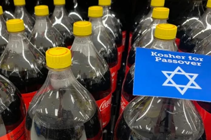 Coca Cola'dan Humursuz Bayramı için Yahudilere "sağlıklı kola"