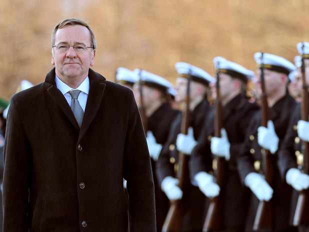 Almanya, F-35'i yeniden değerlendirecek