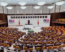 Evlenmek isteyen de gassal olmak isteyen de TBMM'ye başvurdu