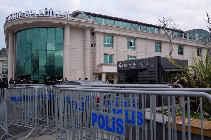 Beykoz Belediyesi’nde yolsuzluk: Herşey WhatsApp grubunda planlanmış