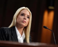 ABD Adalet Bakanı Bondi'den Tesla'ya yönelik saldırılara sert tepki