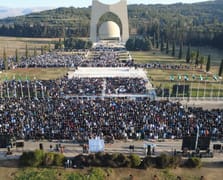 Suriye'de Esad sonrası ilk bayram namazı