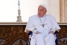 Papa haftalar sonra ilk kez Aziz Petrus Meydanı'nda