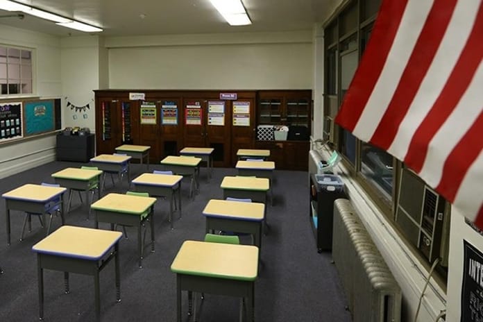 ABD'de büyük işten çıkarma dalgası: 1300 Eğitim Bakanlığı çalışanı işsiz kalacak