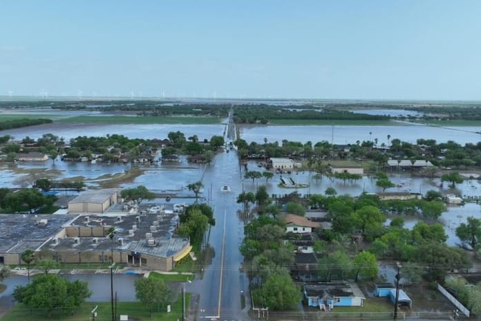 ABD-Meksika sınırında sel felaketi: 4 ölü