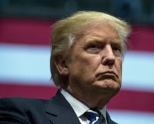 Trump Çin’e yönelik gümrük vergilerini %125’e yükseltti