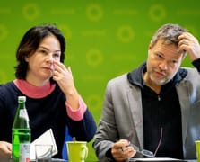 Almanya’da Yeşiller, CDU/CSU ve SPD'nin savunma ve yatırım paketine onay vermek istemiyor