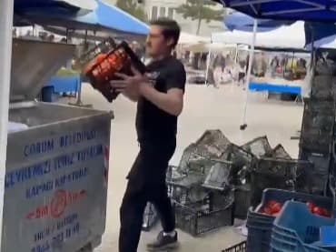 Çöpe domates döken pazarcıya rekor ceza!