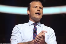 Pentagon 60,000'e kadar sivil çalışanı işten çıkarıyor