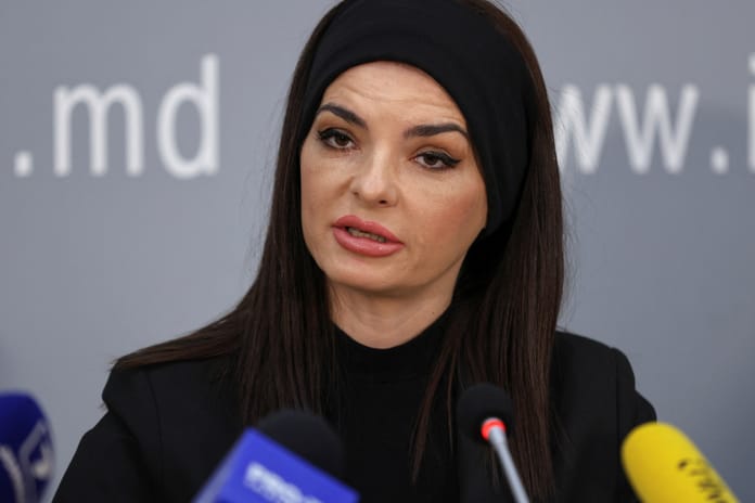 Gagavuzya Başkanı Gutsul Türkiye'ye gelirken gözaltına alındı