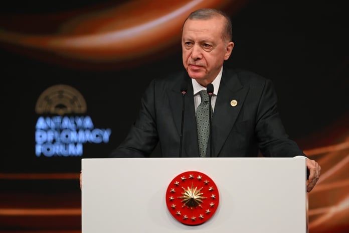 "Cumhurbaşkanı Erdoğan ülkesinin en büyük yenileyicisi olabilir"