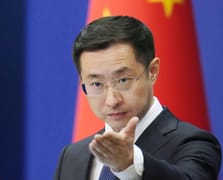 Çin'den ticari müttefiklerine ABD'nin tarifelerine karşı birlikte kalma mesajı