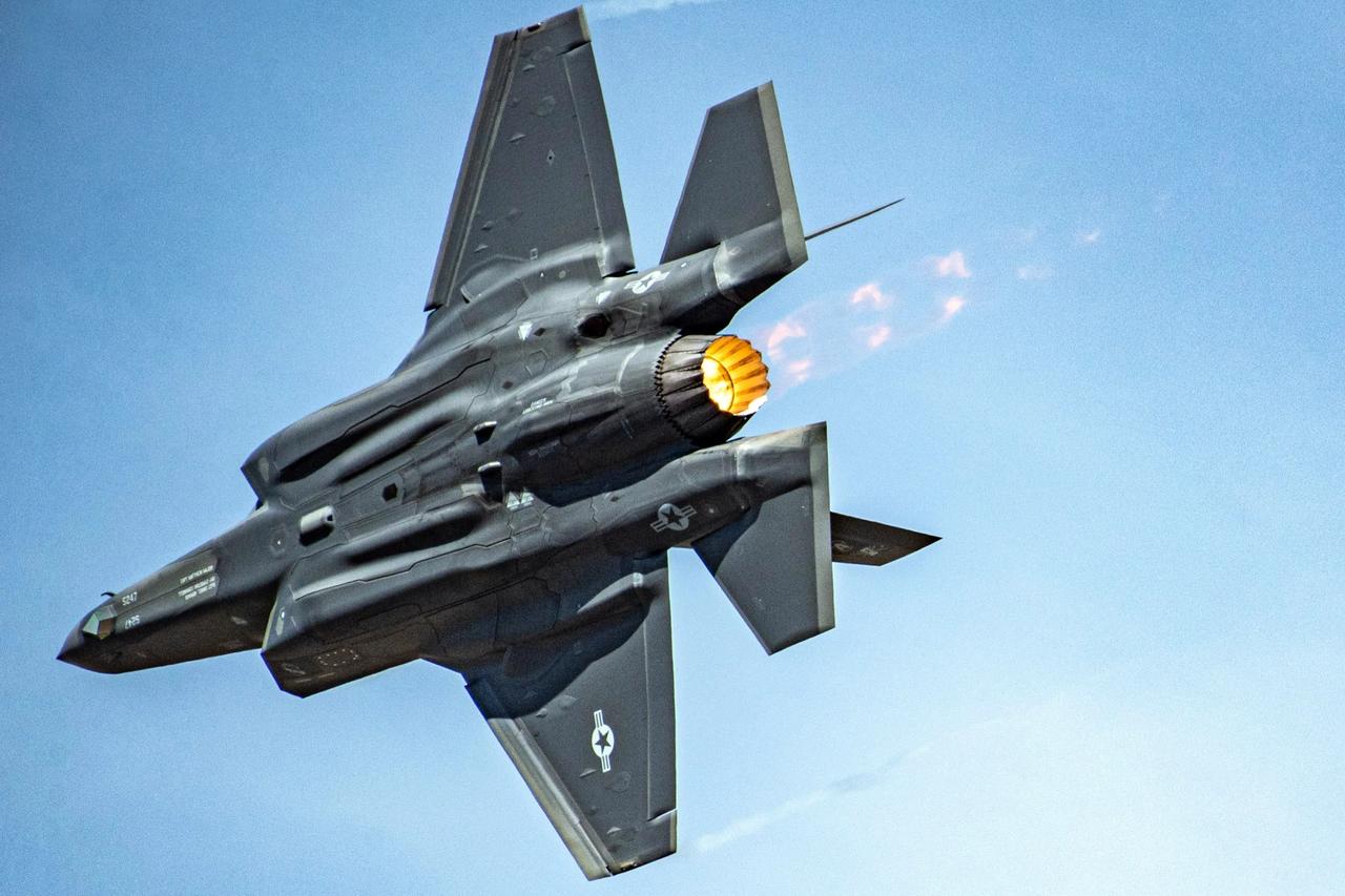 Hollandalı Bakan: F-35'de sıkıntı yok