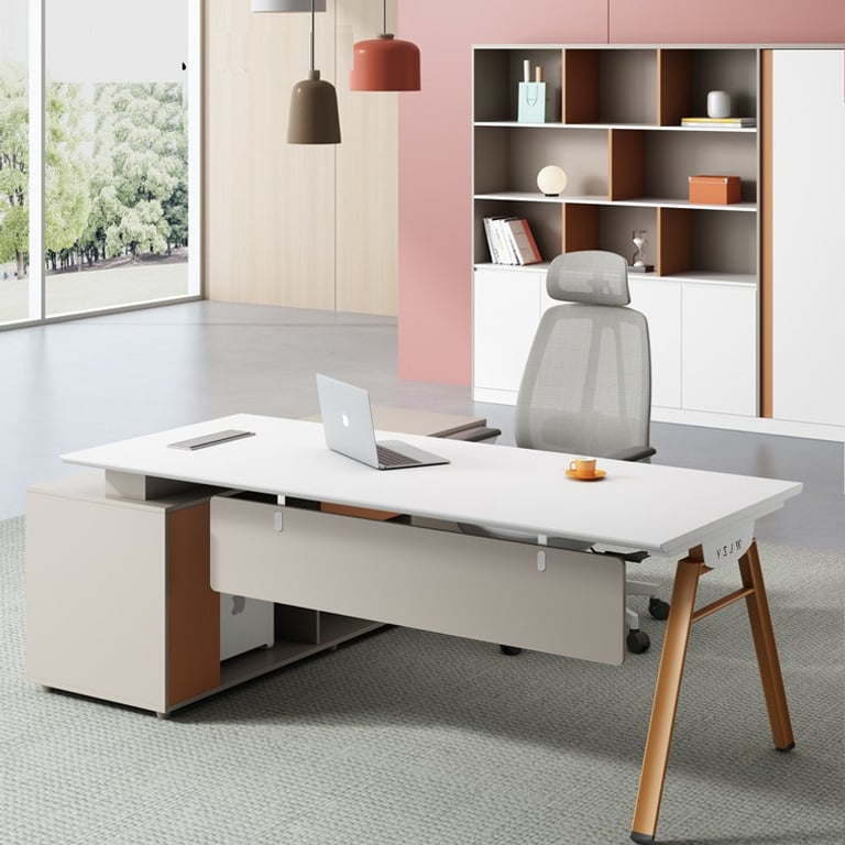 Giulia Directors Table XC 602