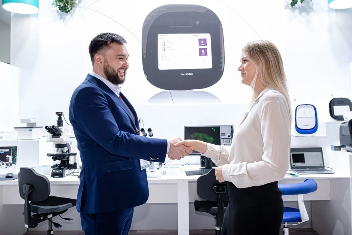 Business discussions between an HVAC supplier and Russian market partners