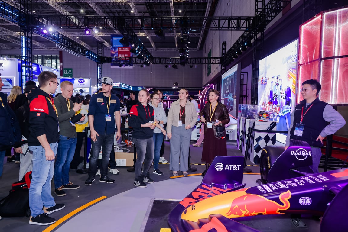 การจัดแสดงในงานยานยนต์และผู้เข้าชมที่ Automechanika Shanghai