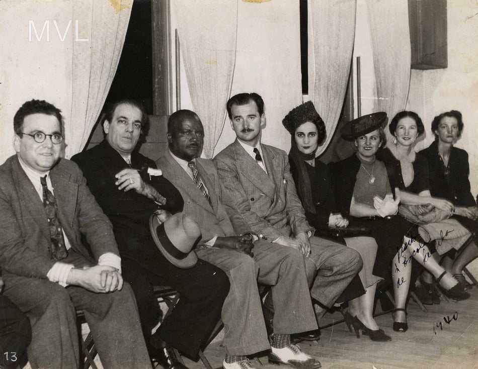 Villa-Lobos em visita à Escola de Samba Mangueira, 1940 (Acervo Museu Villa-Lobos)