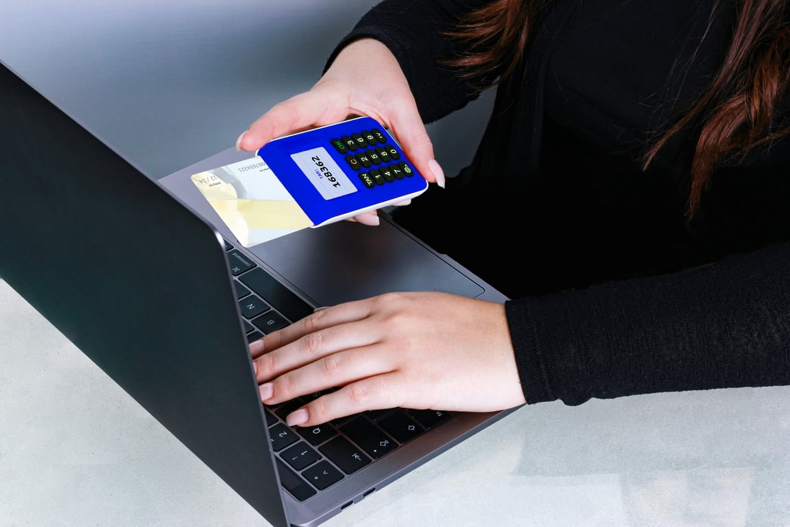 Contactless Credit Cards Unveiled: Balancing Convenience and Security