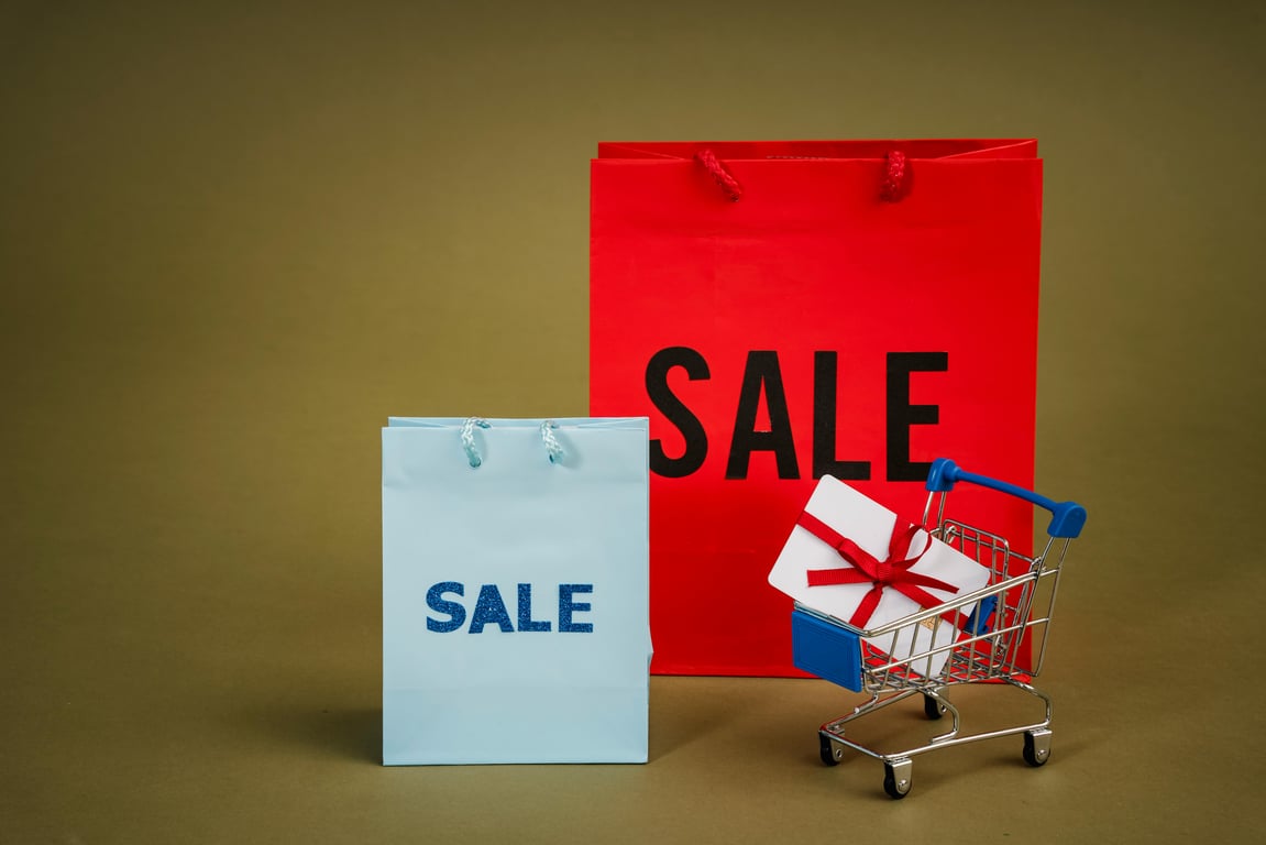 Score Massive Discounts on Big-Ticket Items with Holiday Sale Tactics