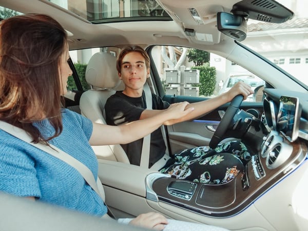 The Best Cars for Teen Drivers: Safety and Affordability